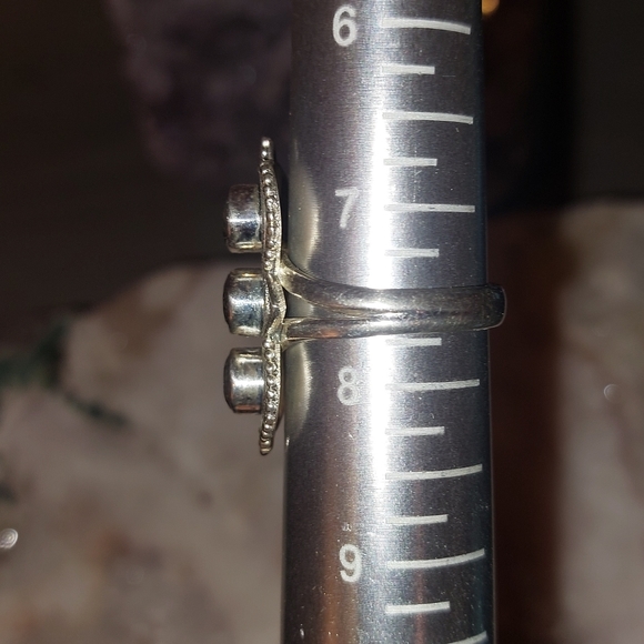 3 Stone Vintage Style Labradorite Silver Ring - Picture 6 of 6